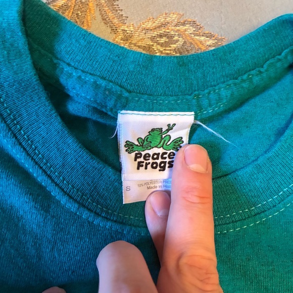 VTG 90s Peace Frogs Unisex Small Yin Yang Celestial Sun Moon Short Sleeved Tee - Picture 5 of 5